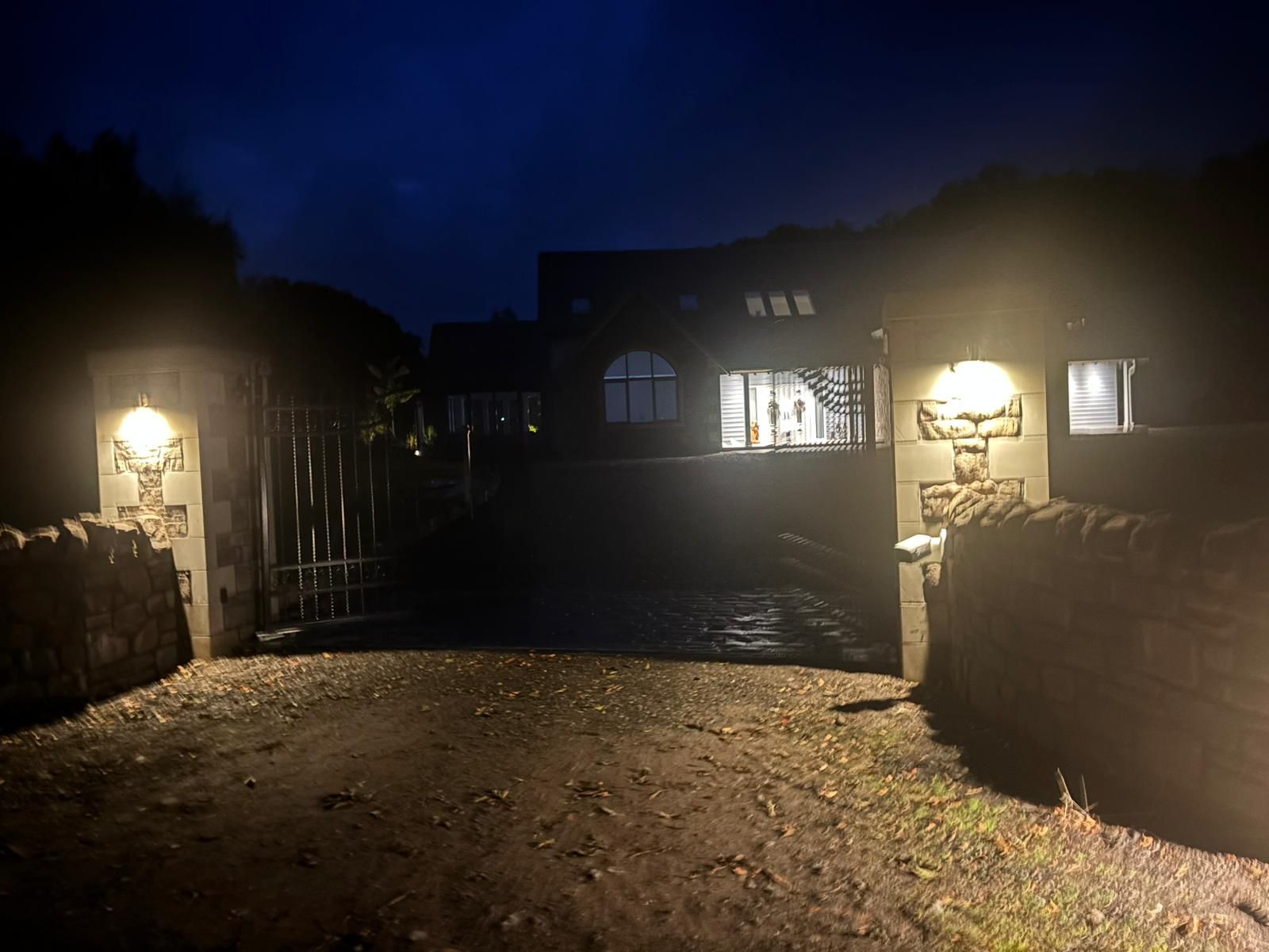 Garden Lighting Electricians in Stirling