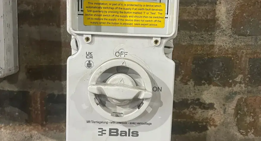 Installing Electrics in an Industrial Environment – What You Need to Know